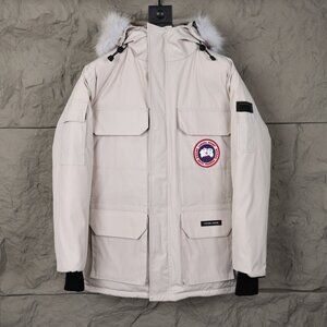 Canada Goose Men's Coat,Very comfortable to wear